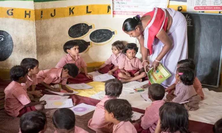आंगनवाड़ी कार्यकर्ता प्रदर्शन: त्रिपुरा के मंत्री ने दी कड़ी कार्रवाई की चेतावनी आंगनवाड़ी कार्यकर्ता प्रदर्शन: त्रिपुरा के मंत्री ने दी कड़ी कार्रवाई की चेतावनी