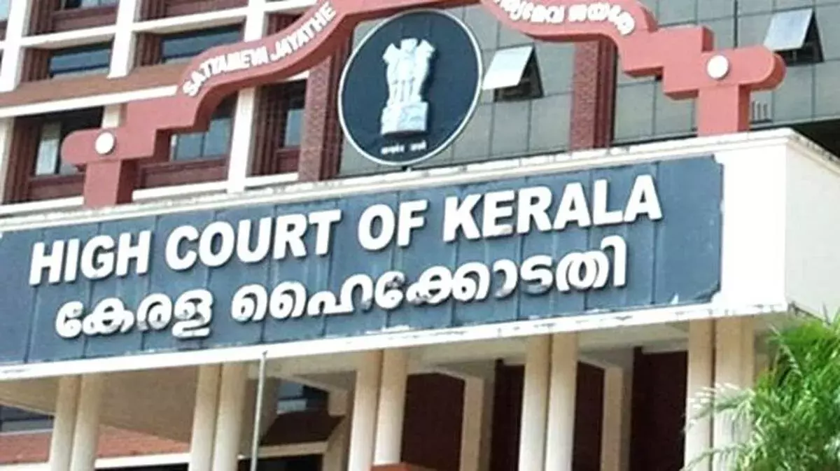 kerala: हिरासत और औपचारिक गिरफ्तारी पर हाई कोर्ट का फैसला kerala: हिरासत और औपचारिक गिरफ्तारी पर हाई कोर्ट का फैसला