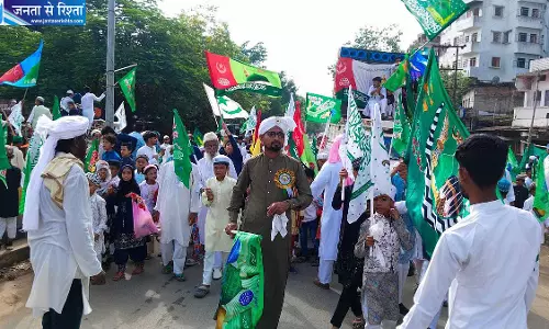 भोपाल में मिलाद-उन-नबी पर निकला जुलूस, भाईचारे का संदेश भोपाल में मिलाद-उन-नबी पर निकला जुलूस, भाईचारे का संदेश