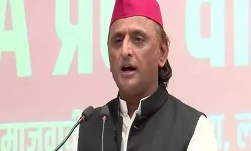 2027 चुनाव से पहले अखिलेश का बड़ा दांव महिलाओं को 33% आरक्षण की मांग