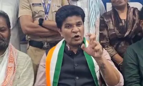 सीट शेयरिंग पर सस्पेंस के बीच कांग्रेस ने सपा के साथ गठबंधन का किया ऐलान सीट शेयरिंग पर सस्पेंस के बीच कांग्रेस ने सपा के साथ गठबंधन का किया ऐलान