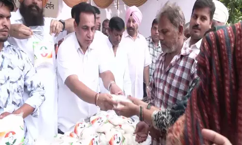 चीनी महंगाई पर कांग्रेस का शुगर लंगर, चंडीगढ़ में अनोखा प्रदर्शन