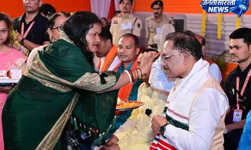 पंडरीपानी में रक्षाबंधन एवं बहनों से संवाद कार्यक्रम में शामिल हुए मुख्यमंत्री साय