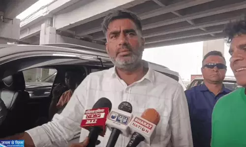 अखिलेश यादव पोस्टर विवाद गहराया MLA अतुल प्रधान का बड़ा बयान