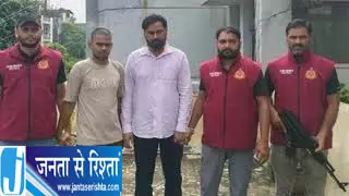Delhi मुठभेड़ के बाद हथियार सप्लायर गिरफ्तार Delhi मुठभेड़ के बाद हथियार सप्लायर गिरफ्तार