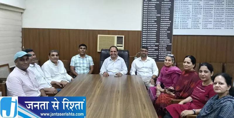 कुरुक्षेत्र यूनिवर्सिटी में बढ़ा विवाद कुरुक्षेत्र यूनिवर्सिटी में बढ़ा विवाद