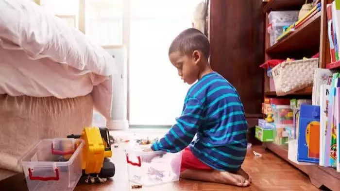 पैरेंट्स ध्यान दें बच्चों की सेफ्टी के लिए आज ही बदलें घर की ये आदतें पैरेंट्स ध्यान दें बच्चों की सेफ्टी के लिए आज ही बदलें घर की ये आदतें