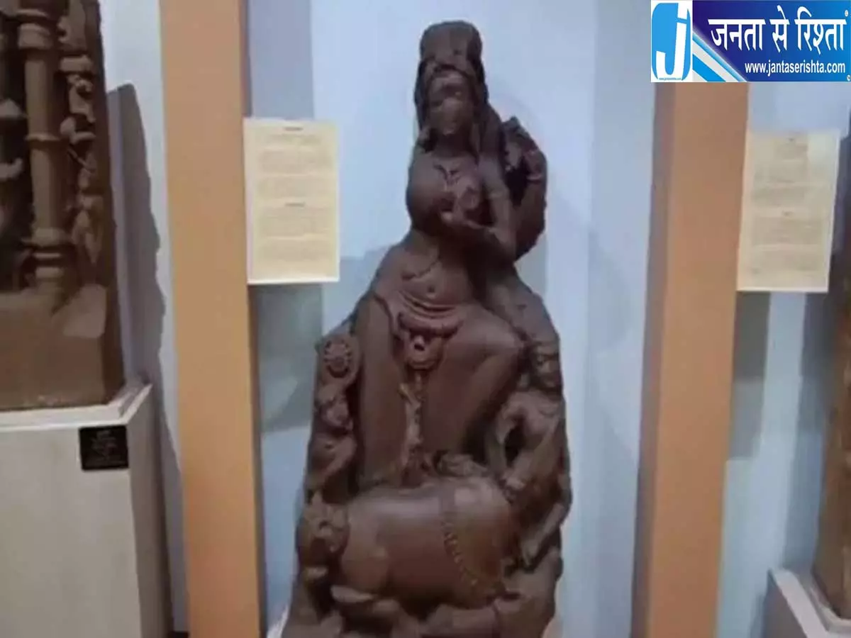 1800 साल पुरानी मूर्ति में दिखा दुर्लभ वाद्य यंत्र भारत के प्राचीन संगीत पर नई रोशनी 1800 साल पुरानी मूर्ति में दिखा दुर्लभ वाद्य यंत्र भारत के प्राचीन संगीत पर नई रोशनी