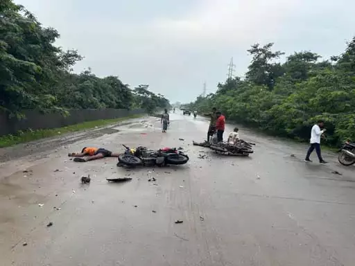 CG में 3 की मौत: कोरबा में बड़ा सड़क हादसा, तेज रफ्तार स्कॉर्पियो का कहर CG में 3 की मौत: कोरबा में बड़ा सड़क हादसा, तेज रफ्तार स्कॉर्पियो का कहर