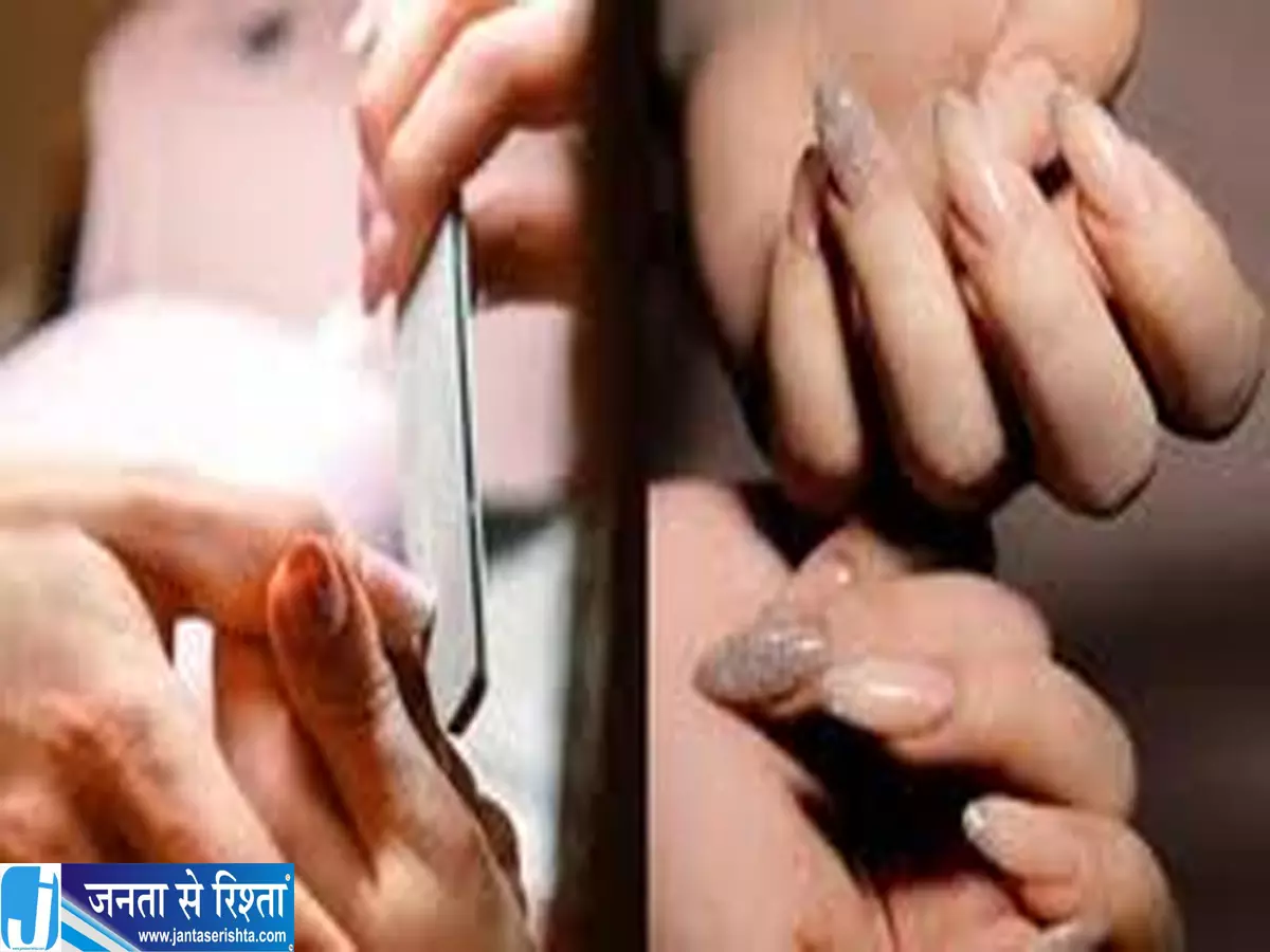नेल एक्सटेंशन से पहले रखें सावधानी वरना हो सकती है परेशानी नेल एक्सटेंशन से पहले रखें सावधानी वरना हो सकती है परेशानी