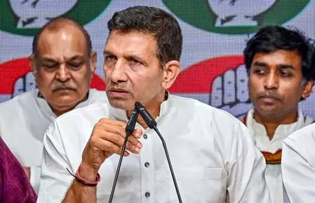 सैन्य अधिकारी सोफिया कुरैशी का अपमान करने वाले मंत्री को राजनीतिक संरक्षण: जीतू पटवारी सैन्य अधिकारी सोफिया कुरैशी का अपमान करने वाले मंत्री को राजनीतिक संरक्षण: जीतू पटवारी