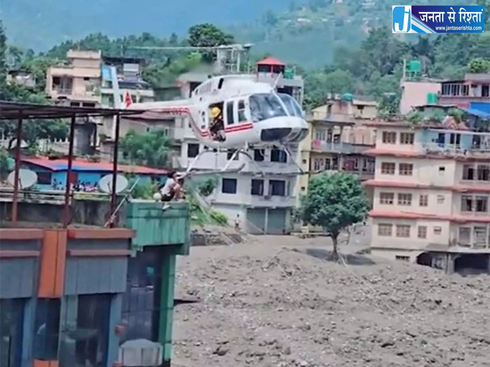 नेपाल राहत अभियान के लिए IAF तैयार C-130J विमान से भेजी जाएगी मदद नेपाल राहत अभियान के लिए IAF तैयार C-130J विमान से भेजी जाएगी मदद
