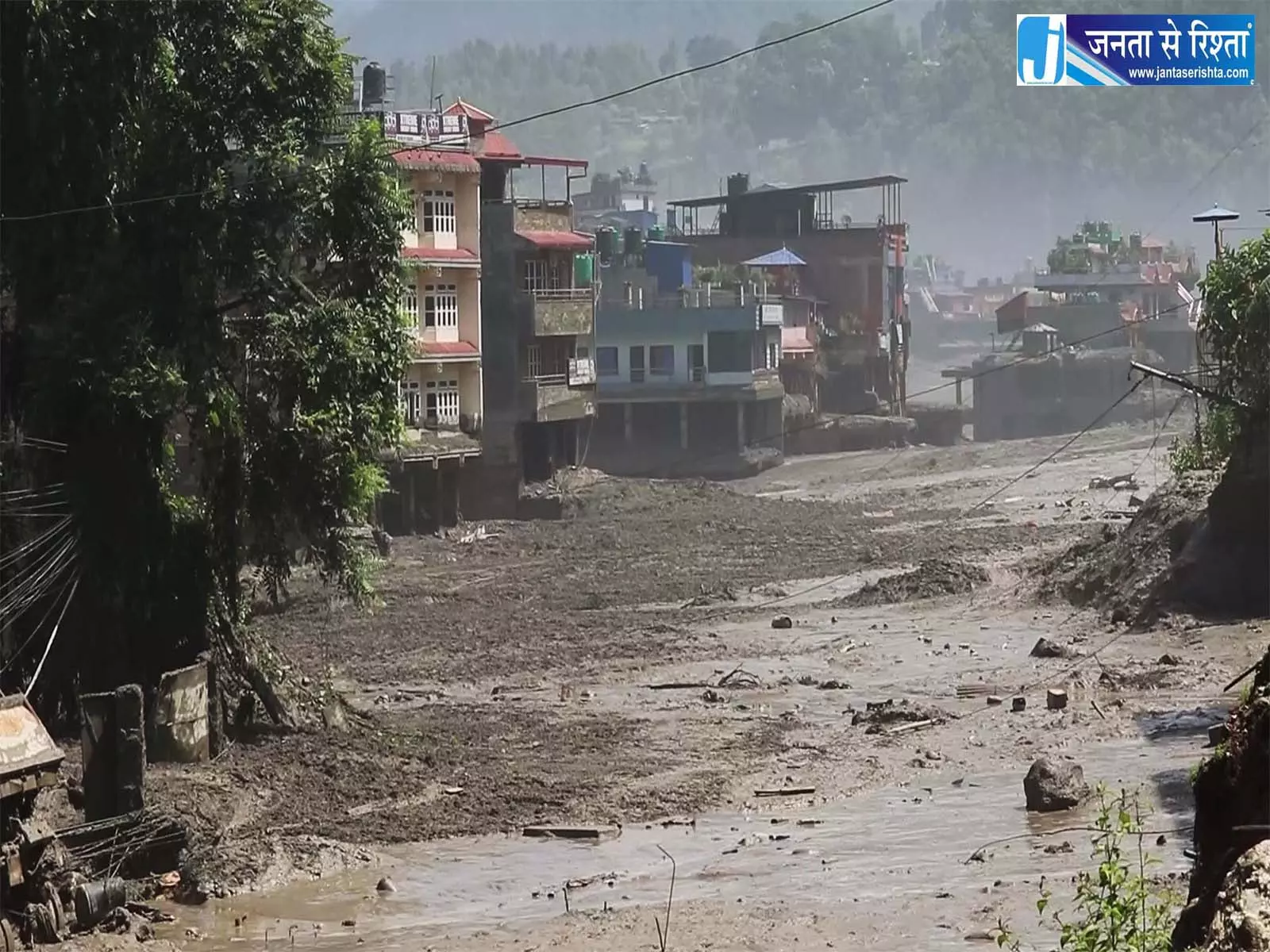नेपाल बाढ़ संकट को लेकर NDRF ने बढ़ाई निगरानी नेपाल बाढ़ संकट को लेकर NDRF ने बढ़ाई निगरानी