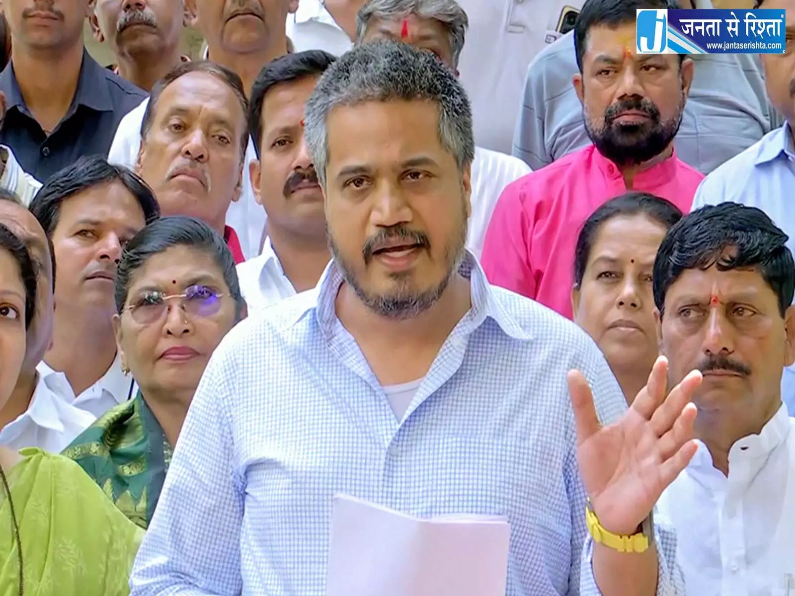FDA ड्रग इंस्पेक्टर भर्ती रद्द होने पर रोहित पवार का हमला FDA ड्रग इंस्पेक्टर भर्ती रद्द होने पर रोहित पवार का हमला