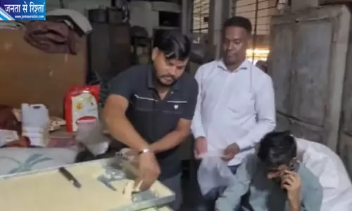 देवास में मिठाई दुकानों पर बड़ी कार्रवाई, 600 किलो मिठाई जब्त