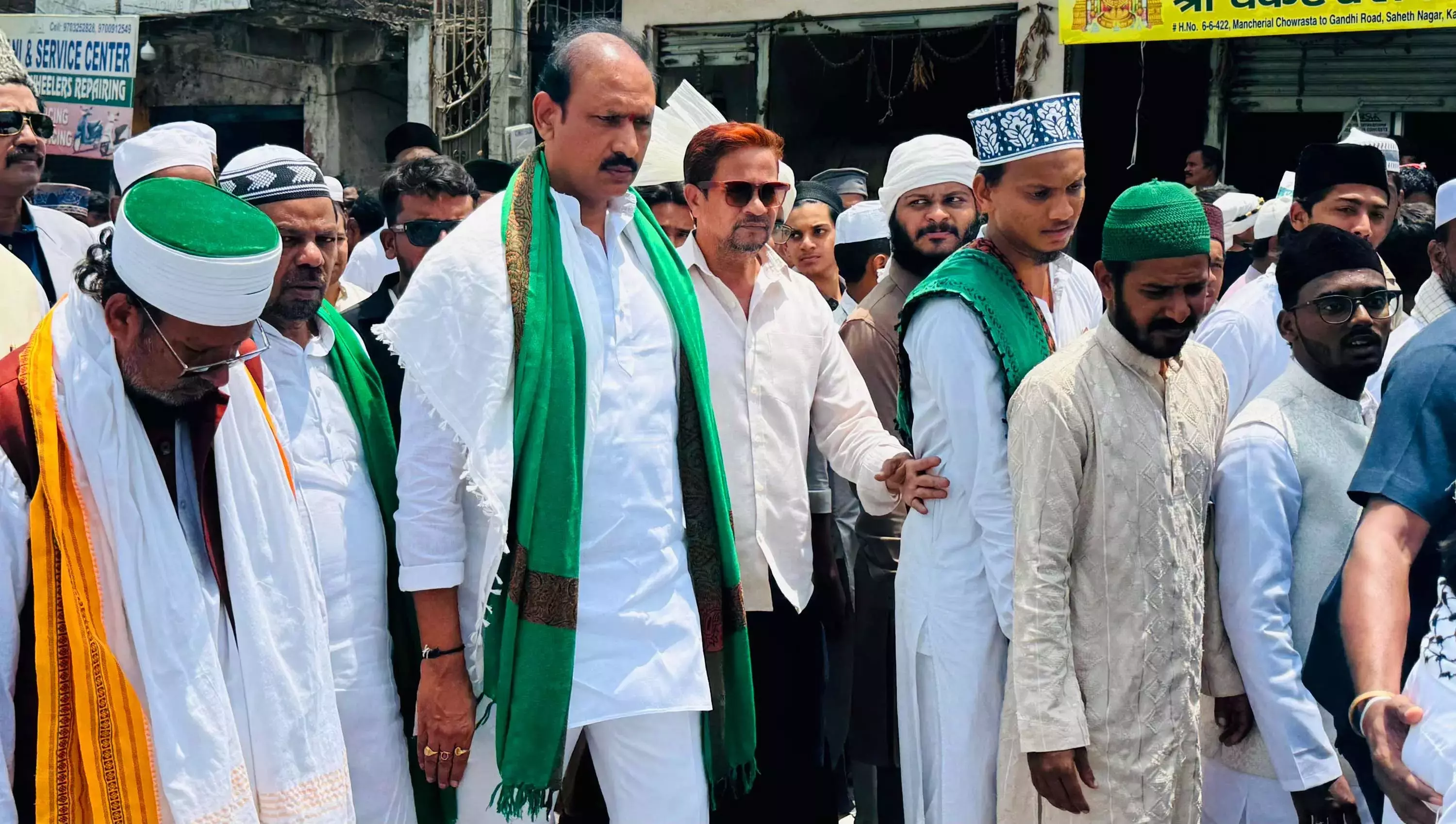 Telangana: मिलाद-उन-नबी धार्मिक उत्साह के साथ मनाया गया Telangana: मिलाद-उन-नबी धार्मिक उत्साह के साथ मनाया गया