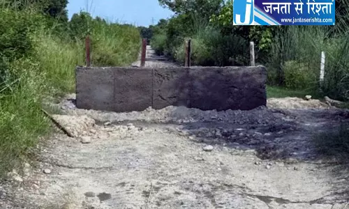 Nurpur शाह नहर का बैरिकेड तोड़ा सुरक्षा में सेंध