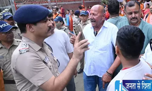 शीशमहल रामलीला मैदान में हनुमान चालीसा पाठ को लेकर विवाद, दोनों पक्षों ने रखा अपना पक्ष