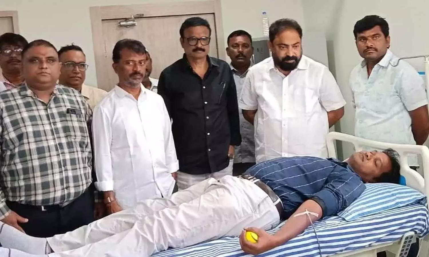 Andhra: रक्तदान शिविर आयोजित किया गया Andhra: रक्तदान शिविर आयोजित किया गया