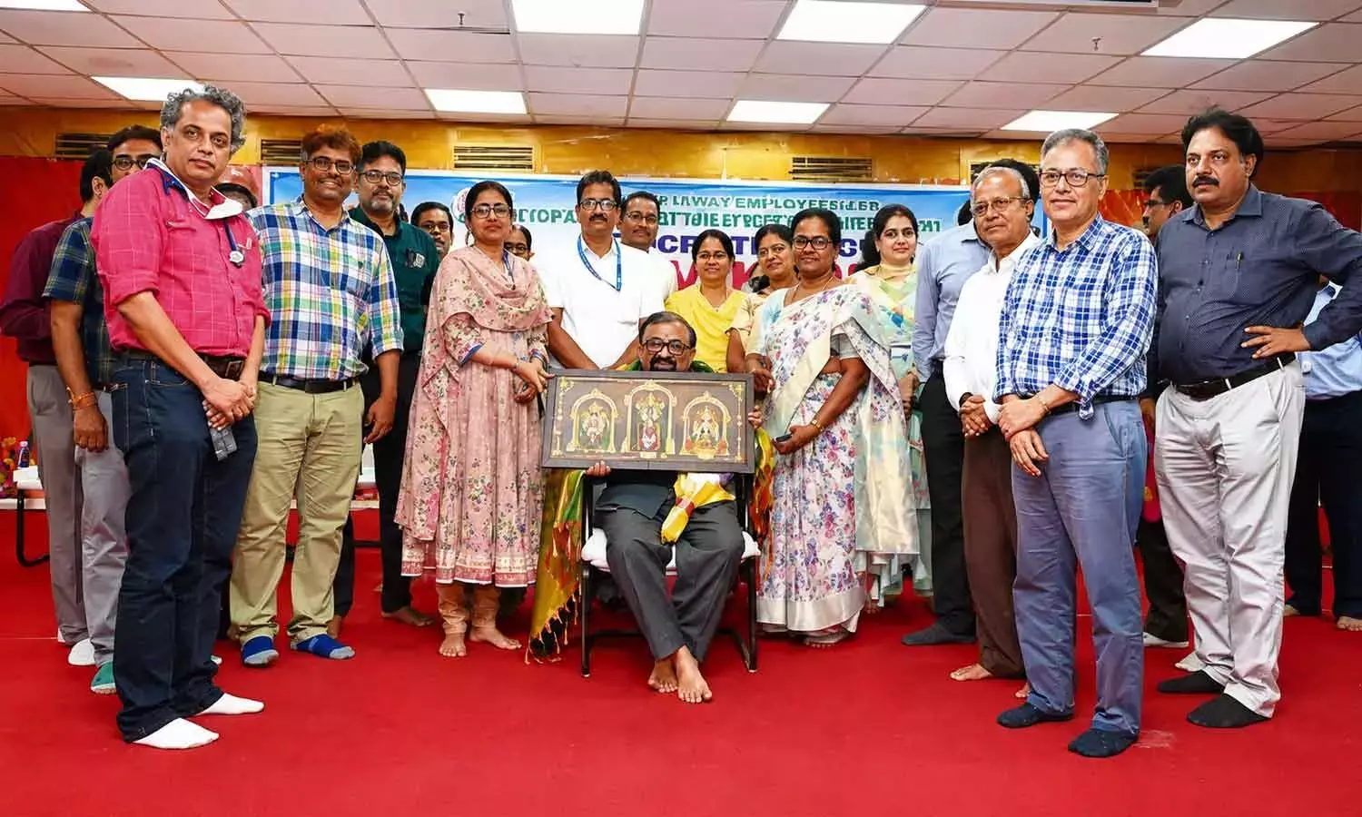 Andhra: भगवान वेंकटेश्वर के चरणों की सेवा करना एक आशीर्वाद है: डॉ. आर.वी. कुमार