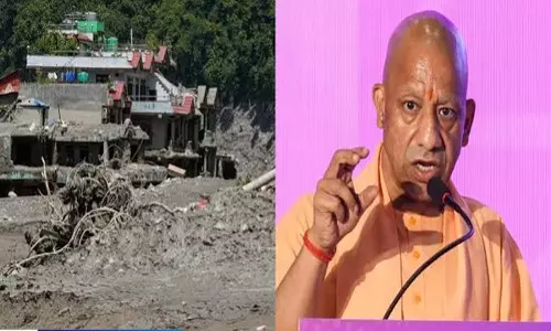 नेपाल त्रासदी में यूपी के लोगों का सहारा बनी योगी सरकार नेपाल त्रासदी में यूपी के लोगों का सहारा बनी योगी सरकार