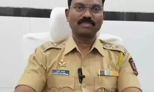 कल्याण में पांच नाबालिग लड़कियों को बंधक बनाने का आरोप आरोपी हिरासत में कल्याण में पांच नाबालिग लड़कियों को बंधक बनाने का आरोप आरोपी हिरासत में