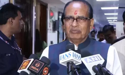 शिवराज सिंह चौहान बोले हर बहन को लखपति बनाना मोदी सरकार का संकल्प शिवराज सिंह चौहान बोले हर बहन को लखपति बनाना मोदी सरकार का संकल्प