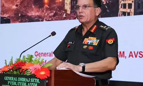 जयपुर में COAS जनरल धीरज सेठ ने सैन्य तैयारियों का लिया जायजा जयपुर में COAS जनरल धीरज सेठ ने सैन्य तैयारियों का लिया जायजा