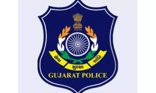 अहमदाबाद क्राइम ब्रांच ने नकली BP दवा सप्लाई गिरोह पकड़ा अहमदाबाद क्राइम ब्रांच ने नकली BP दवा सप्लाई गिरोह पकड़ा