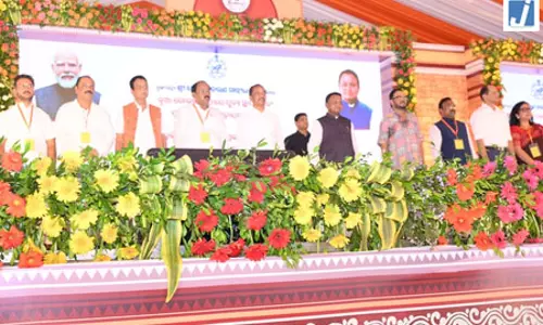सीएम माझी ने विस्थापित नोलिया समुदाय के लिए 75.6 करोड़ रुपए के पैकेज का किया ऐलान सीएम माझी ने विस्थापित नोलिया समुदाय के लिए 75.6 करोड़ रुपए के पैकेज का किया ऐलान
