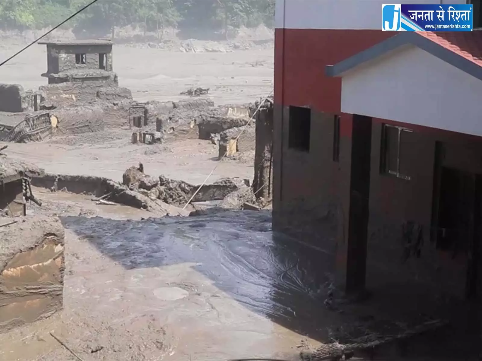 नेपाल बाढ़ ने मचाई भारी तबाही विदेशी पर्यटक भी लापता नेपाल बाढ़ ने मचाई भारी तबाही विदेशी पर्यटक भी लापता