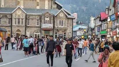 Shimla: साढ़े तीन साल में हिमाचल पहुंचे 7.59 करोड़ पर्यटक, विदेशी सैलानियों की संख्या 2.64 लाख Shimla: साढ़े तीन साल में हिमाचल पहुंचे 7.59 करोड़ पर्यटक, विदेशी सैलानियों की संख्या 2.64 लाख