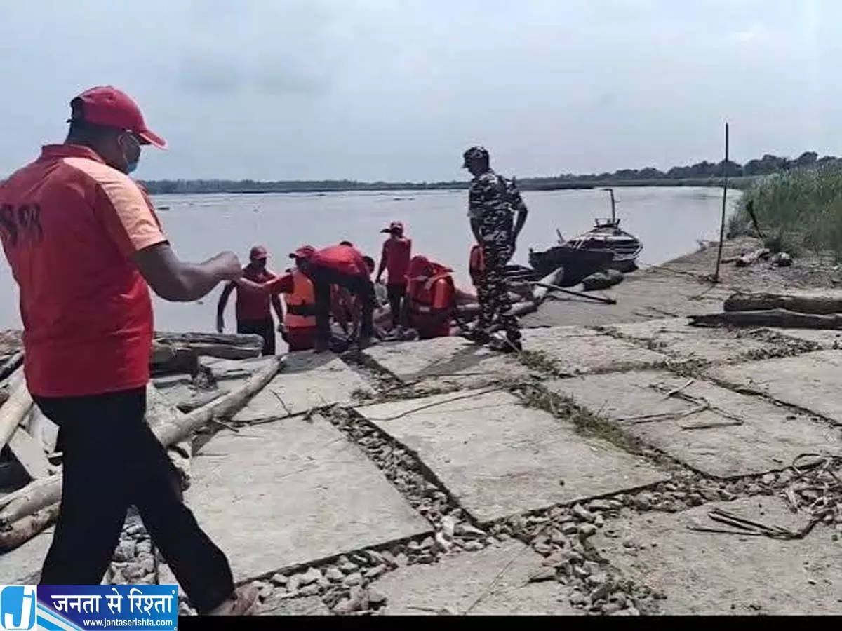 जलप्रलय के बाद नेपाल से भारत पहुंचे शव प्रशासन अलर्ट पर जलप्रलय के बाद नेपाल से भारत पहुंचे शव प्रशासन अलर्ट पर