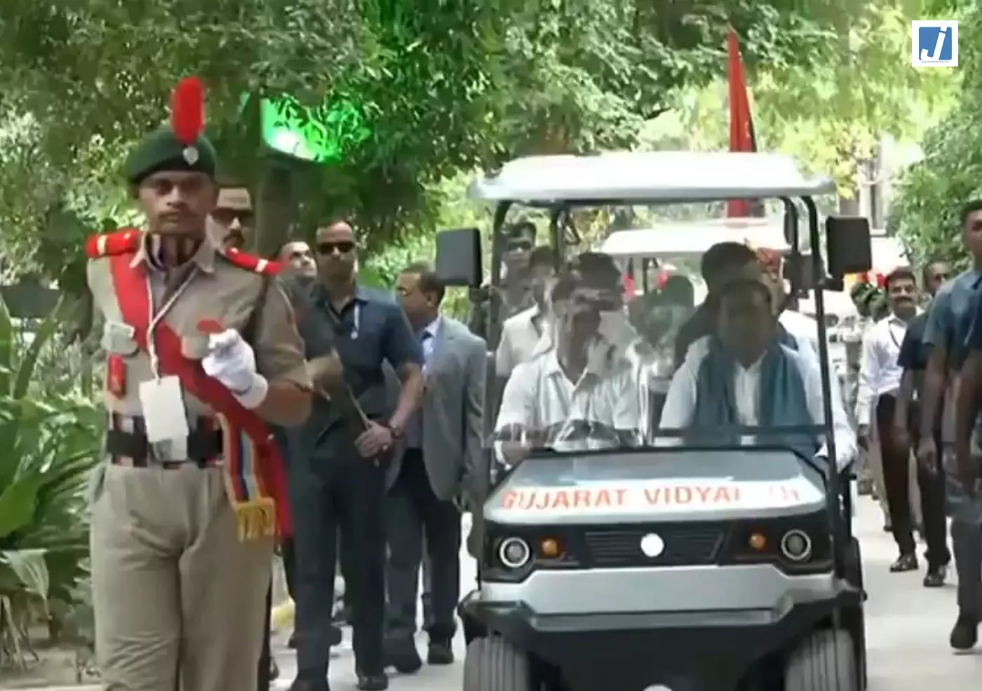 अमित शाह गुजरात विद्यापीठ के दीक्षांत समारोह में हुए शामिल छात्रों को दिया संदेश अमित शाह गुजरात विद्यापीठ के दीक्षांत समारोह में हुए शामिल छात्रों को दिया संदेश