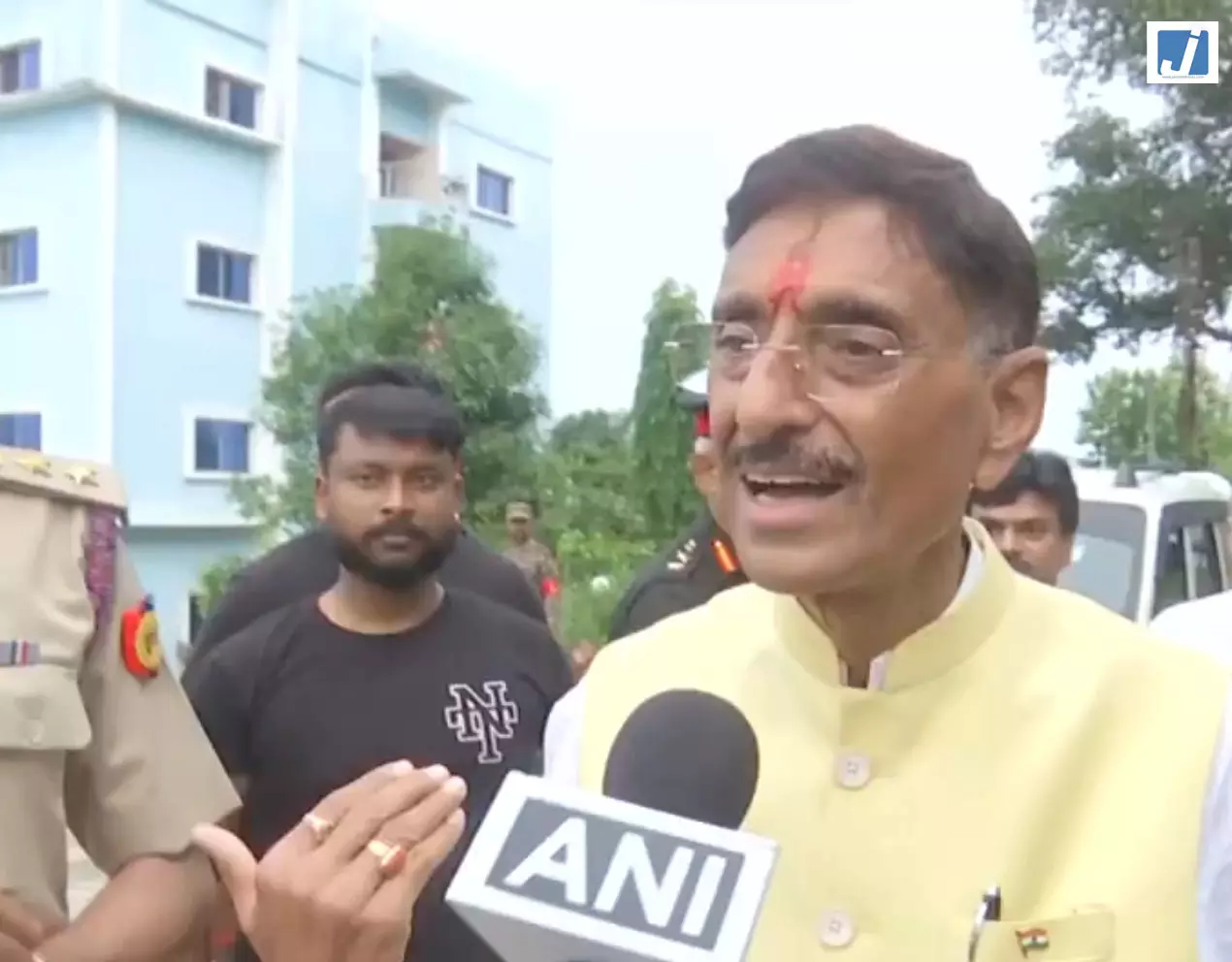 नेपाल त्रासदी पर संजय सेठ बोले आपदा में भारत हर संभव मदद के लिए तैयार नेपाल त्रासदी पर संजय सेठ बोले आपदा में भारत हर संभव मदद के लिए तैयार