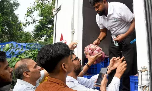Delhi में 35 रुपये किलो प्याज बिक्री शुरू