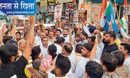 कांग्रेस ने बीजेपी पर साधा निशाना, करनाल में निकाली शव यात्रा कांग्रेस ने बीजेपी पर साधा निशाना, करनाल में निकाली शव यात्रा