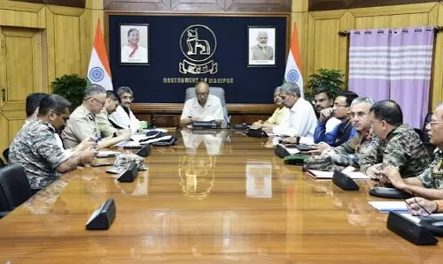 Manipur : 5 लोगों की मौत के बाद एक्शन मोड में CM, हथियारों पर नकेल Manipur : 5 लोगों की मौत के बाद एक्शन मोड में CM, हथियारों पर नकेल