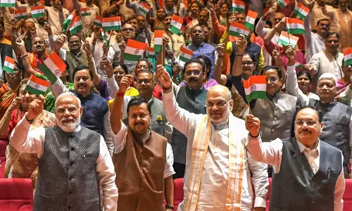 परिसीमन विधेयक पर बढ़ी सियासी हलचल