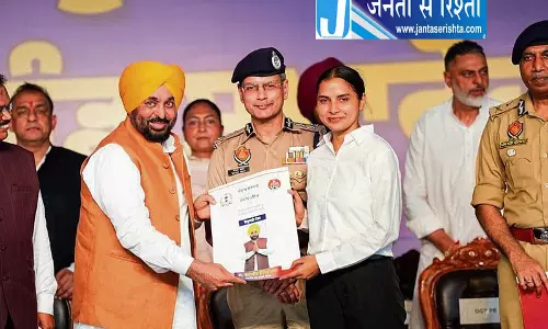 Jalandhar कांग्रेस अकाली दल पर बरसे भगवंत मान Jalandhar कांग्रेस अकाली दल पर बरसे भगवंत मान