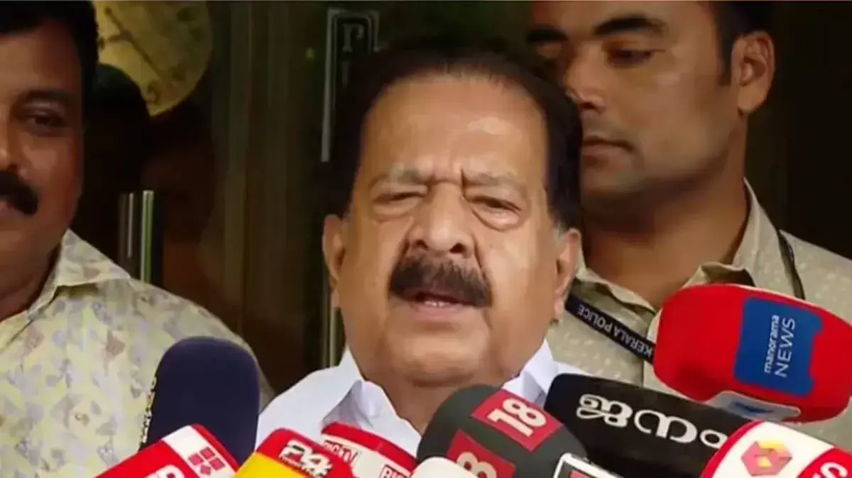 सुकुमार कुरुप के ब्रुनेई में होने के दावे सिर्फ़ अटकलें: रमेश चेन्निथला