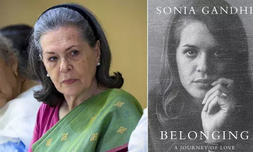 सोनिया गांधी की किताब पर पेंगुइन की सफाई, प्रकाशन को लेकर सामने आया विवाद