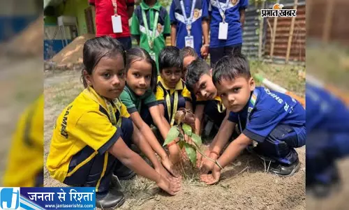राखी के पर्व पर प्रकृति प्रेम का संदेश दे रहा वृक्षाबंधन