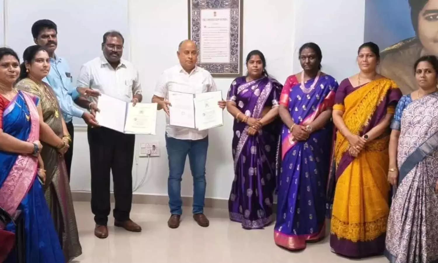 DK महिला सरकारी कॉलेज ने अल्फा मरीन लिमिटेड के साथ MoU पर हस्ताक्षर किए DK महिला सरकारी कॉलेज ने अल्फा मरीन लिमिटेड के साथ MoU पर हस्ताक्षर किए