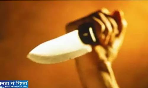 दिनदहाड़े चाकूबाजी से दहला इलाका युवक की बेरहमी से हत्या दिनदहाड़े चाकूबाजी से दहला इलाका युवक की बेरहमी से हत्या
