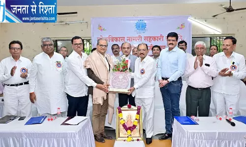MGM हॉस्पिटल के डिप्टी डीन डॉ. प्रवीण सूर्यवंशी को मिला लाइफटाइम अचीवमेंट अवॉर्ड MGM हॉस्पिटल के डिप्टी डीन डॉ. प्रवीण सूर्यवंशी को मिला लाइफटाइम अचीवमेंट अवॉर्ड
