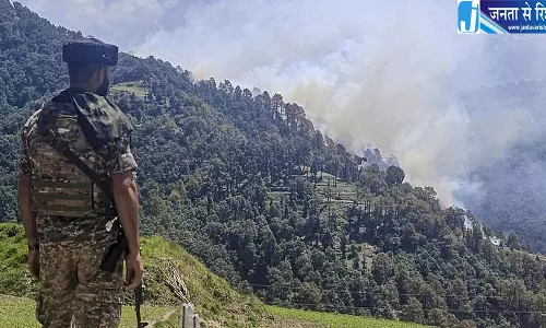 सुरक्षा बलों ने पाकिस्तानी ड्रोन रोके
