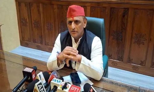 शिक्षा और लोकतंत्र के मुद्दे पर अखिलेश ने BJP को घेरा