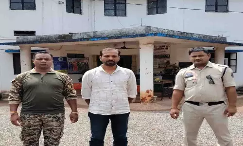 जगह बदल-बदलकर जुआ खिलाने वाले आरोपियों को पुलिस ने पकड़ा