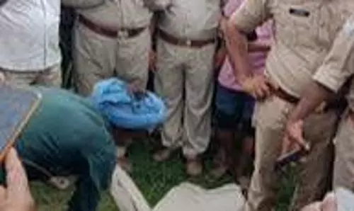 बेतवा नदी में मगरमच्छ का हमला छात्र को खींच ले गया बेतवा नदी में मगरमच्छ का हमला छात्र को खींच ले गया